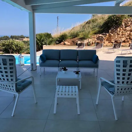 Mirascopello Villa *